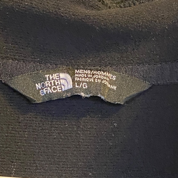 The North Face Men's Size Large Polyester Lightweight Outer Shell 1/4 Zip front - Picture 3 of 7